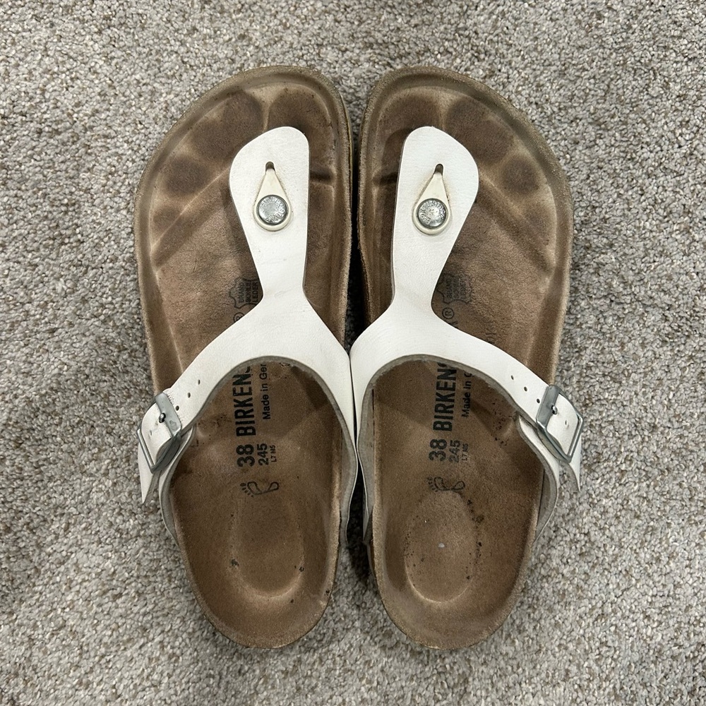 Birkenstock Gizeh White Leather Sandals – Size 38 (US 7–7.5)